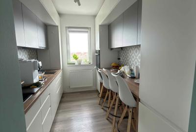 Apartament cu 2 camere decomandat în Apărătorii Patriei