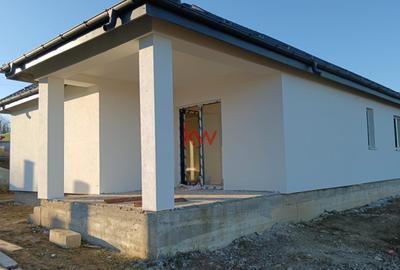 Casă individuală cu 4 camere cu Teren 500 Mp în Bucium - 7