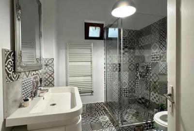 Casă cu 3 camere cu Canalizare în Baciu - 1