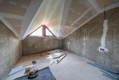 Casă individuală cu 8 camere cu Teren 622 Mp în Moieciu de Jos - 28