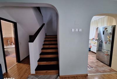Casă cu 4 camere în Militari - 1