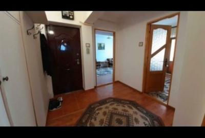 Apartament cu 2 camere decomandat în Fălticeni - 10