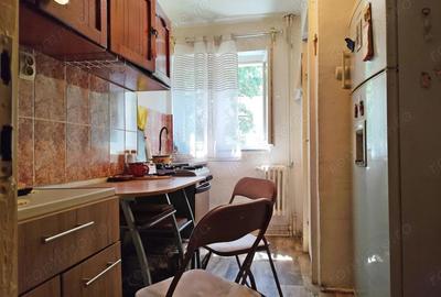 Apartament cu 3 camere semidecomandat în Nufărul - 14