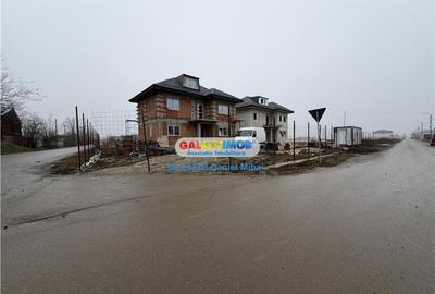 Casă cu 5 camere cu Teren 500 Mp în Central - 1