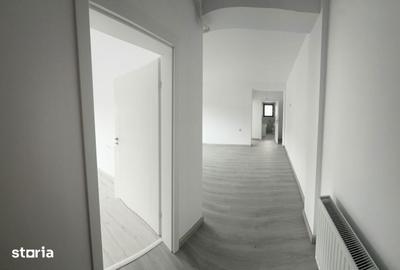 Apartament cu 3 camere decomandat în Socola - 7