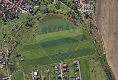 Teren Construcții intravilan de 416 mp, în Bujac - 2