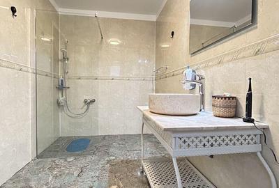 Casă cu Teren 608 Mp în Limanu - 4