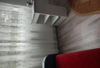 Vand garsoniera in Campulung, cartier Grui ,decomandata, confort 1 - 2