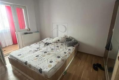 Apartament cu 3 camere semidecomandat în UMT - 7