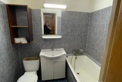 Apartament cu 3 camere decomandat în Drumul Taberei - 8