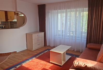 Garsonieră decomandată în Unirii - 2