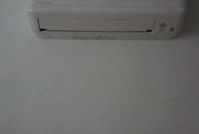 Garsoniera la curte, centrala proprie, Aparatorii Patriei metrou 5' mers pe jos - 5