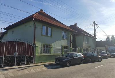 Casa singur in curte cu  700mp teren in orasul Avrig, 25km distanta de Sibiu - 2