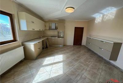 Casă cu Canalizare în Hângulești - 14