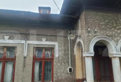Casă cu 4 camere cu Teren 287 Mp în Lupeni - 8