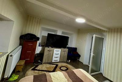 Casă cu 3 camere cu Teren 450 Mp în Central