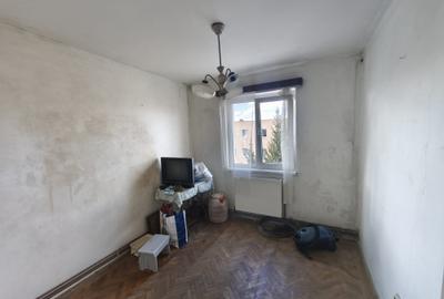 Apartament cu 2 camere semidecomandat în Florilor - 3