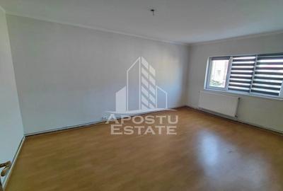 Apartament cu 2 camere decomandat în Soarelui