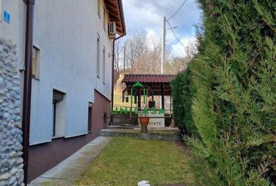 Casă cu 4 camere cu Canalizare în Ocnele Mari - 1