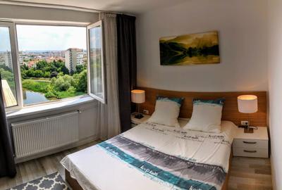 Apartament cu 2 camere decomandat în Exterior Vest