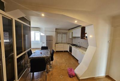Apartament cu 3 camere decomandat în Exterior Vest - 2