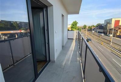 Apartament cu 3 camere decomandat în Micălaca