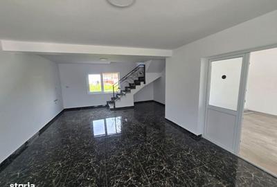 Casă cu 4 camere în Central - 8