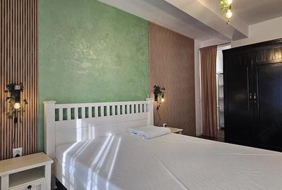 Apartament cu 3 camere semidecomandat în Central