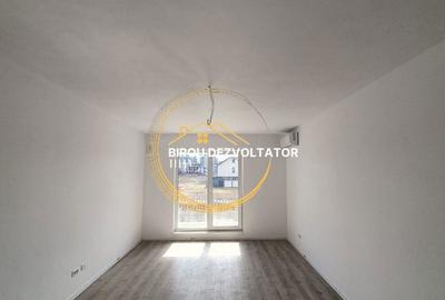 Apartament cu 3 camere decomandat în Titan - 4