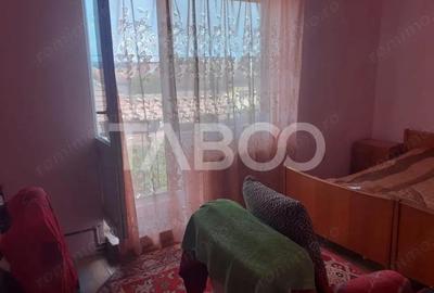 Casa 6 camere 3 bai curte si gradina 400 mp panouri fotovoltaice - 10