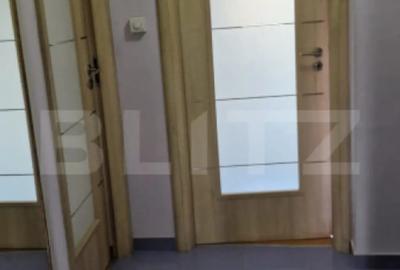 Apartament cu 3 camere decomandat în Micro 1 - 10