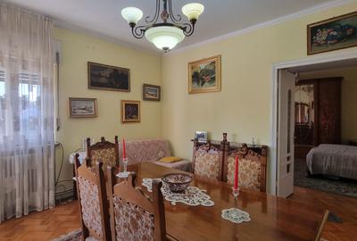 Dacia - 3 Camere - Garaj - Curte - 6