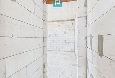 Casă cu 4 camere cu Teren 794 Mp în Mândruloc - 9