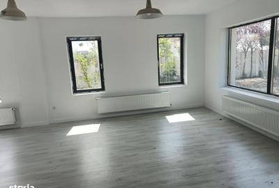 Casă cu 4 camere cu Teren 350 Mp în Central