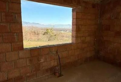 Casă cu Teren 536 Mp în Groși - 19