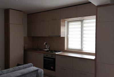 Casa la 800-900 m de  Bd. 1 Mai,zona construita se poate vinde si mobilata. - 4
