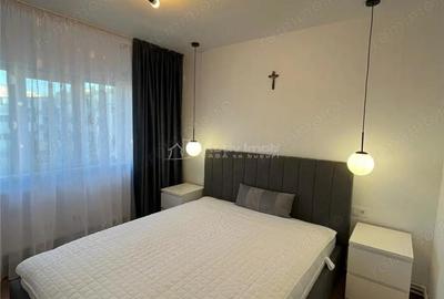 Apartament cu 3 camere decomandat în Micro 17 - 1