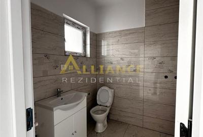 Casă cu 4 camere cu Teren 290 Mp în Central - 2