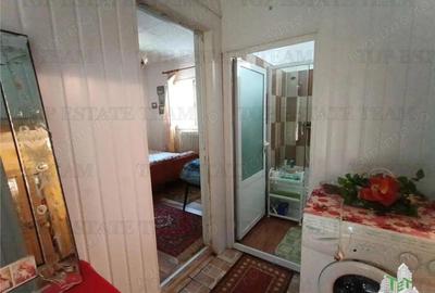 Casă cu 5 camere cu Garaj în Central - 15