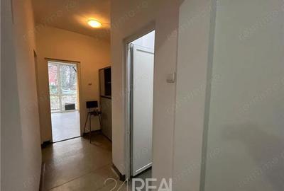 Spațiu comercial, în P-ța Victoriei - 6