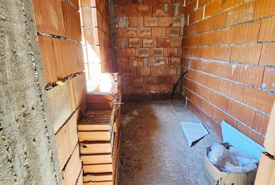 Casă la roșu cu 4 camere, 122 mp utili, teren 465 mp – Băicoi - 46