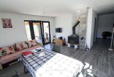 Casă individuală cu 6 camere cu Canalizare în Nazna - 12