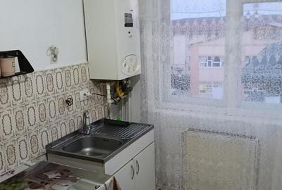 Apartament cu 2 camere semidecomandat în Fălticeni - 2