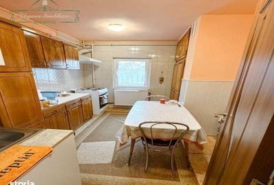 Apartament cu 3 camere decomandat, mobilat în Micălaca - 12