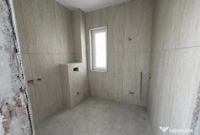 Casă cu 4 camere cu Teren 325 Mp în Central - 9