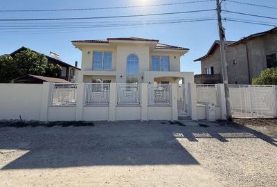 Casă cu 3 camere cu Teren 500 Mp în Central