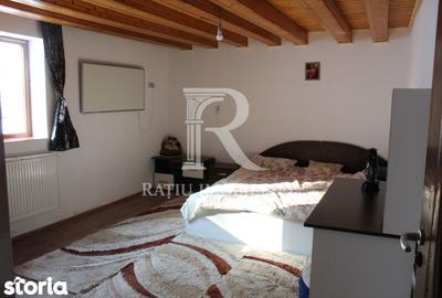 Casă cu 5 camere cu Teren 4458 Mp în Bratca - 13