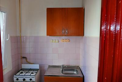 Dau in chirie garsoniera in Cluj-Napoca, cartierul Manastur.
