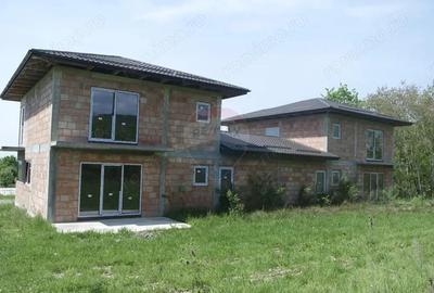 Casa de vanzare (duplex) la ro?u, in Tautii Magheraus Casa de vanzare (duplex) la ro?u, in Tautii Magheraus - 4