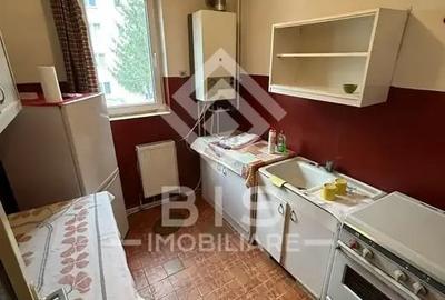 Apartament 2 camere - Decebal - Etaj 2 - Semidecomandat - - 3